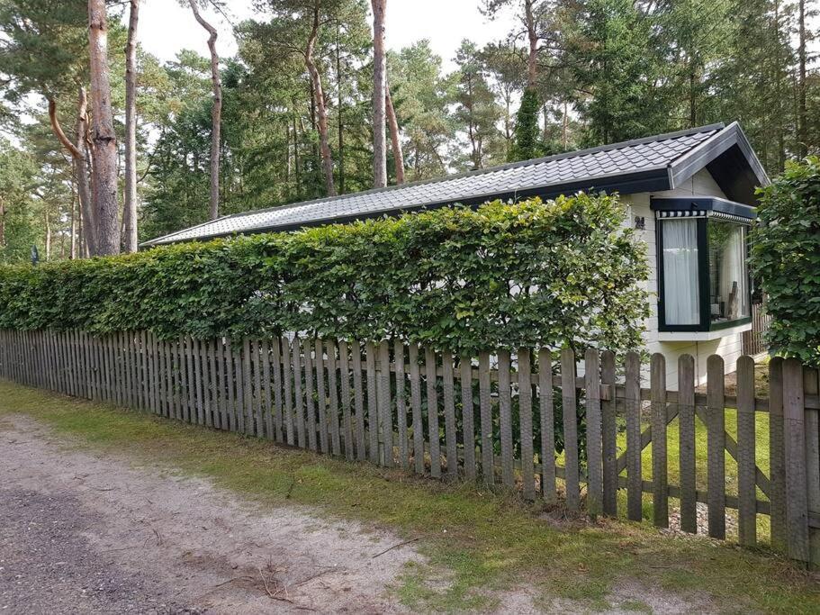 Mooi Chalet Met Grote Tuin Op Een 4 Sterren Park. Doornspijk Exterior photo
